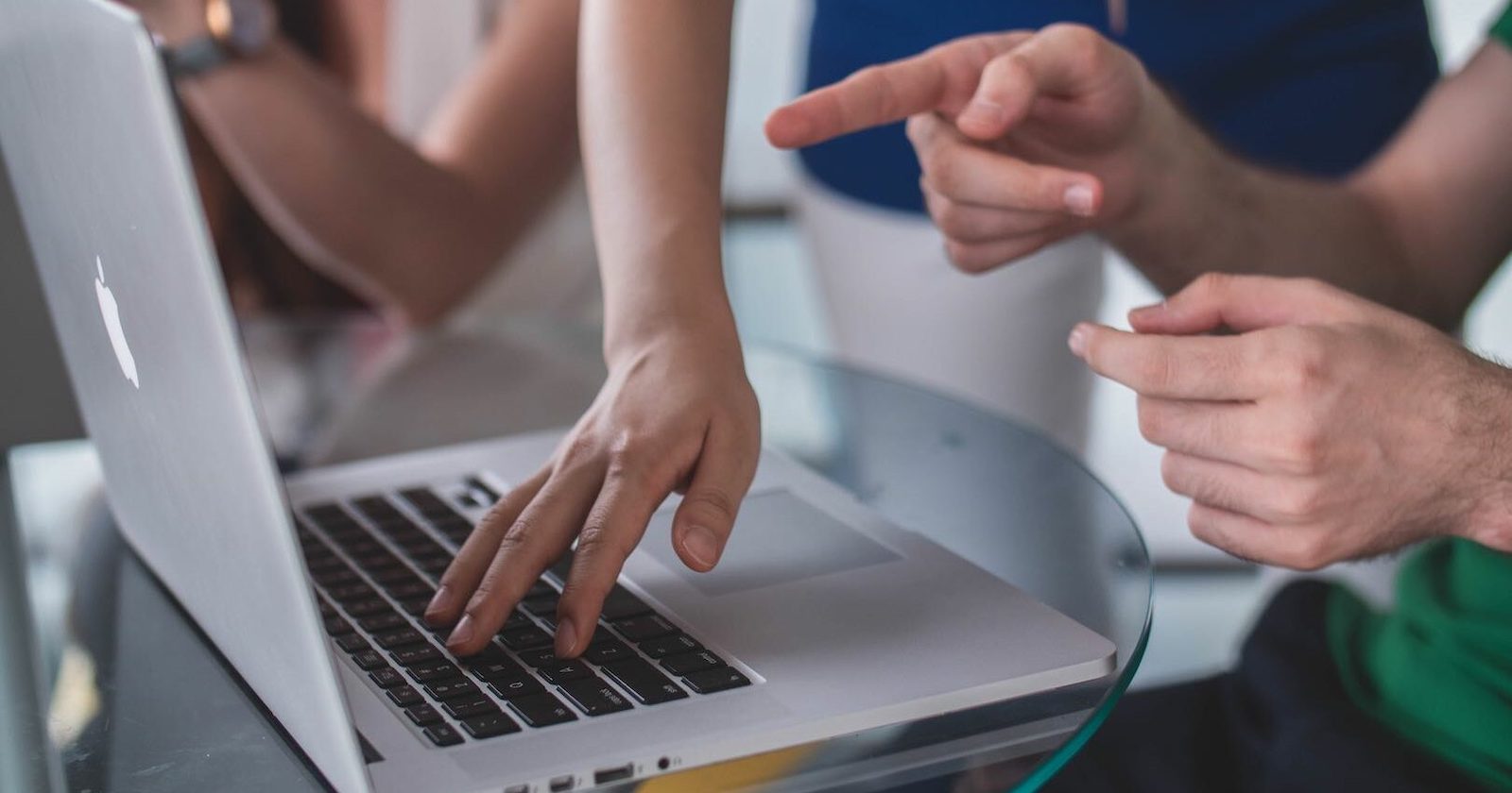 Top 4 Reasons For Choosing Professional Content Writing Reseller