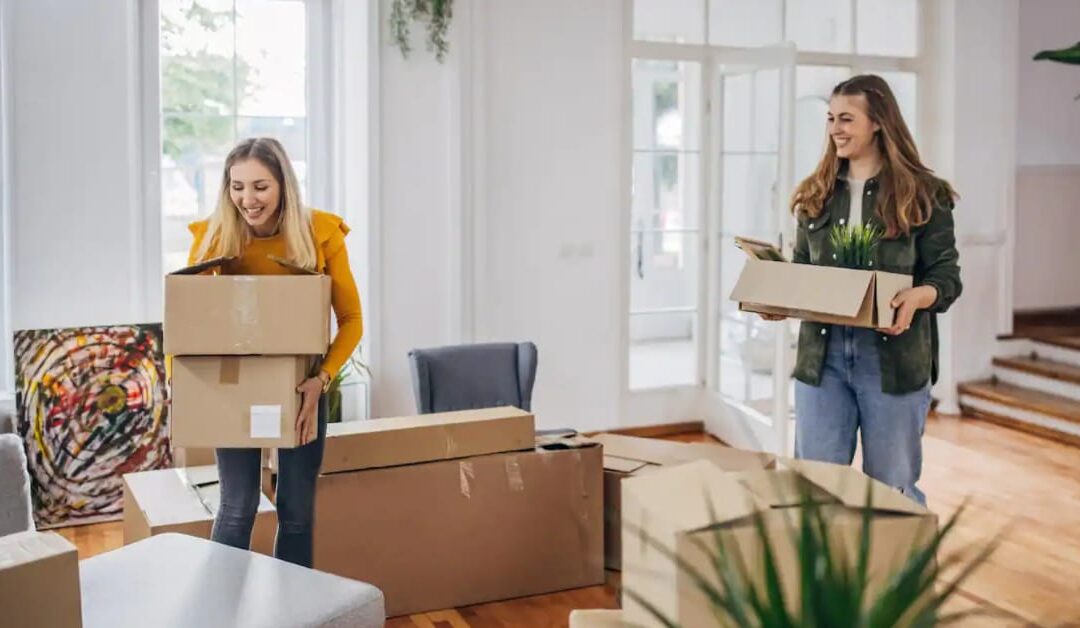 Lansing moving