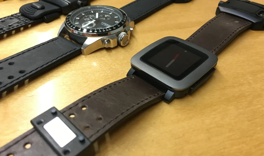 Accessorize with Style: The Best Pebble Watch Straps for Work and Play